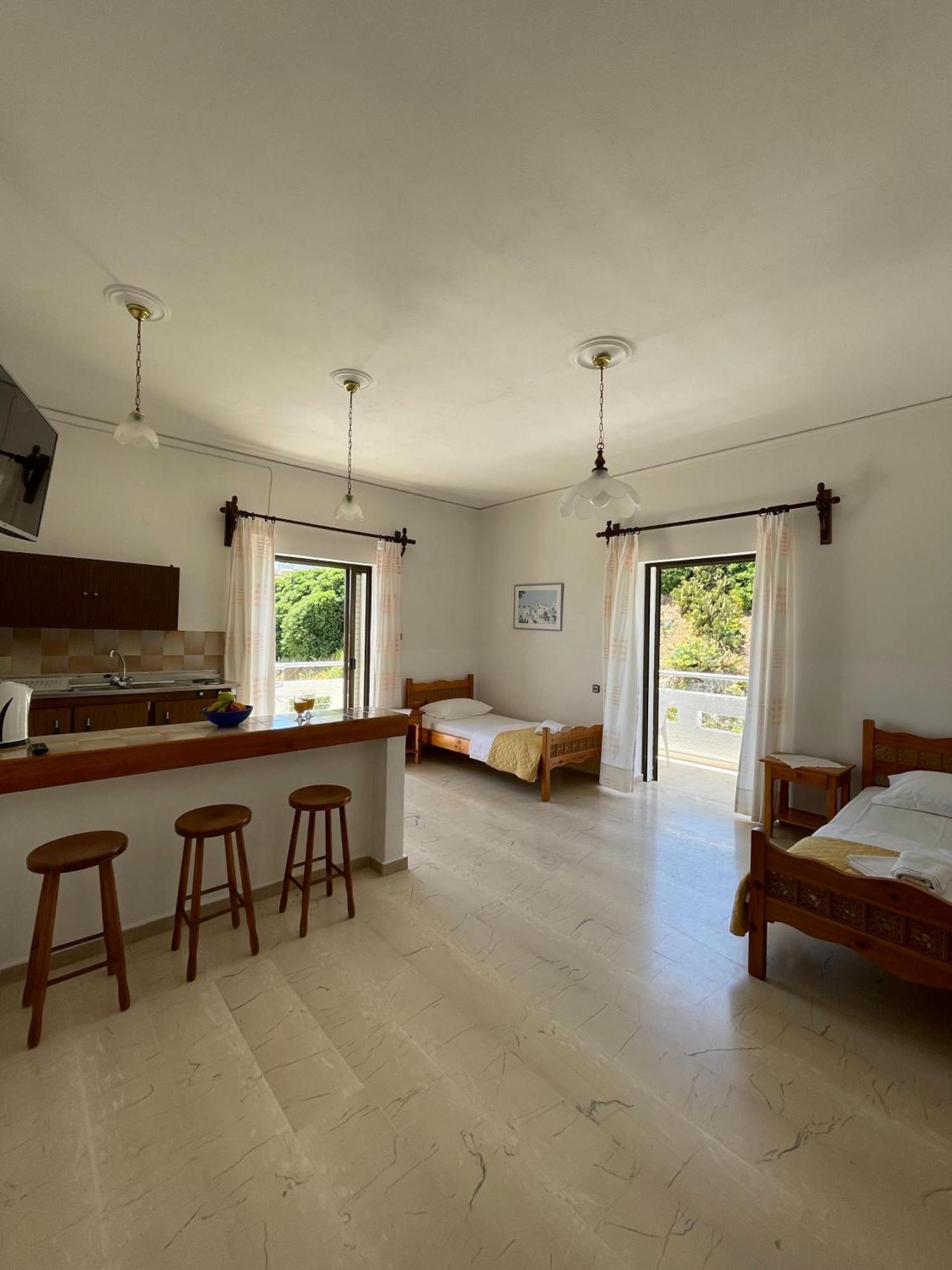 Aeolos Apartments Kolimvarion Bagian luar foto