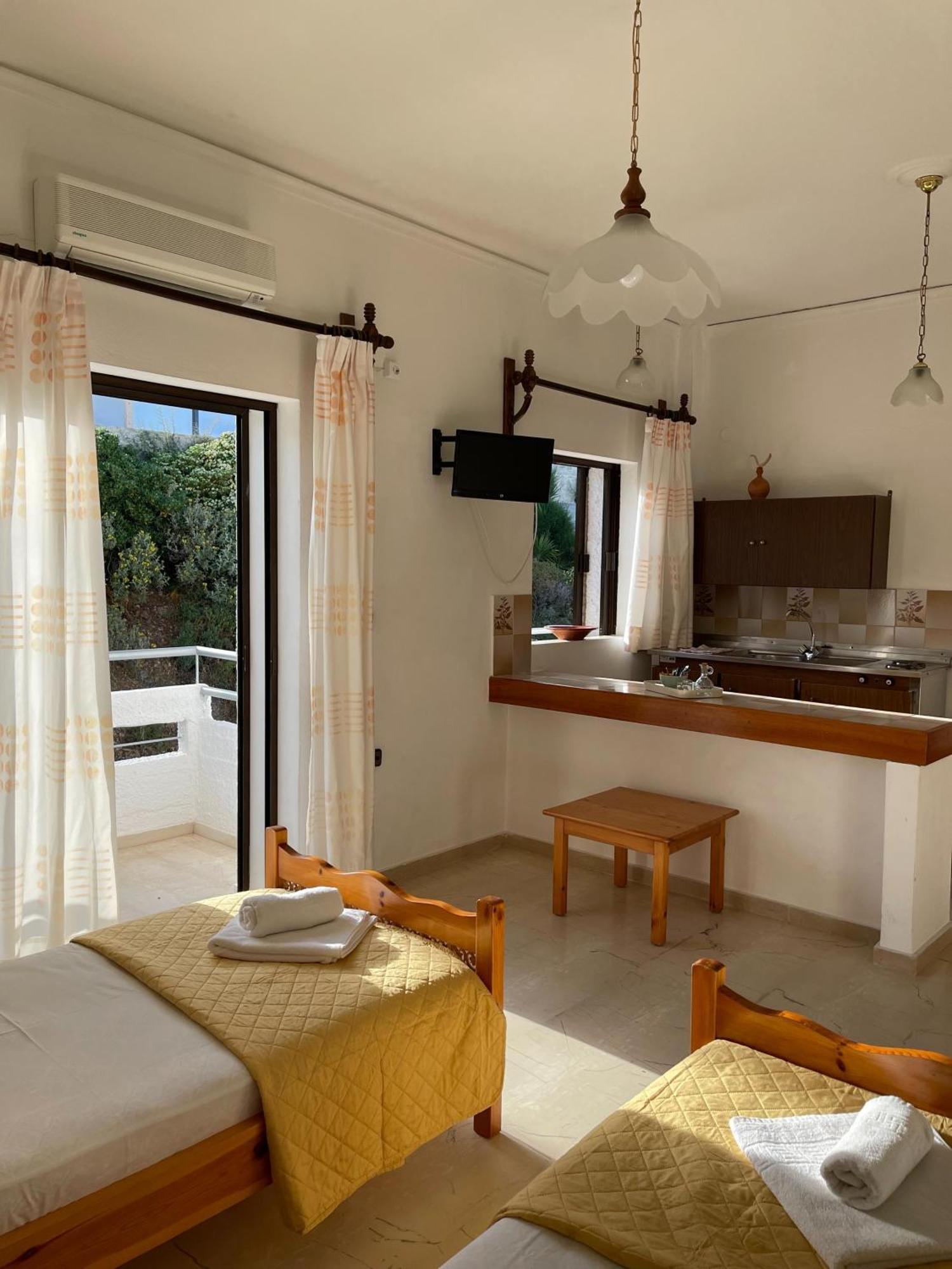 Aeolos Apartments Kolimvarion Bagian luar foto
