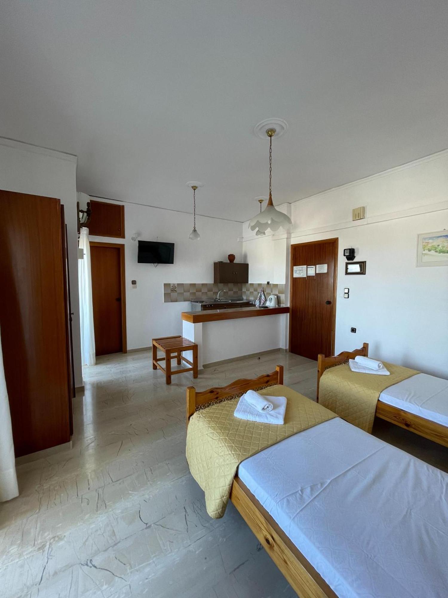 Aeolos Apartments Kolimvarion Bagian luar foto