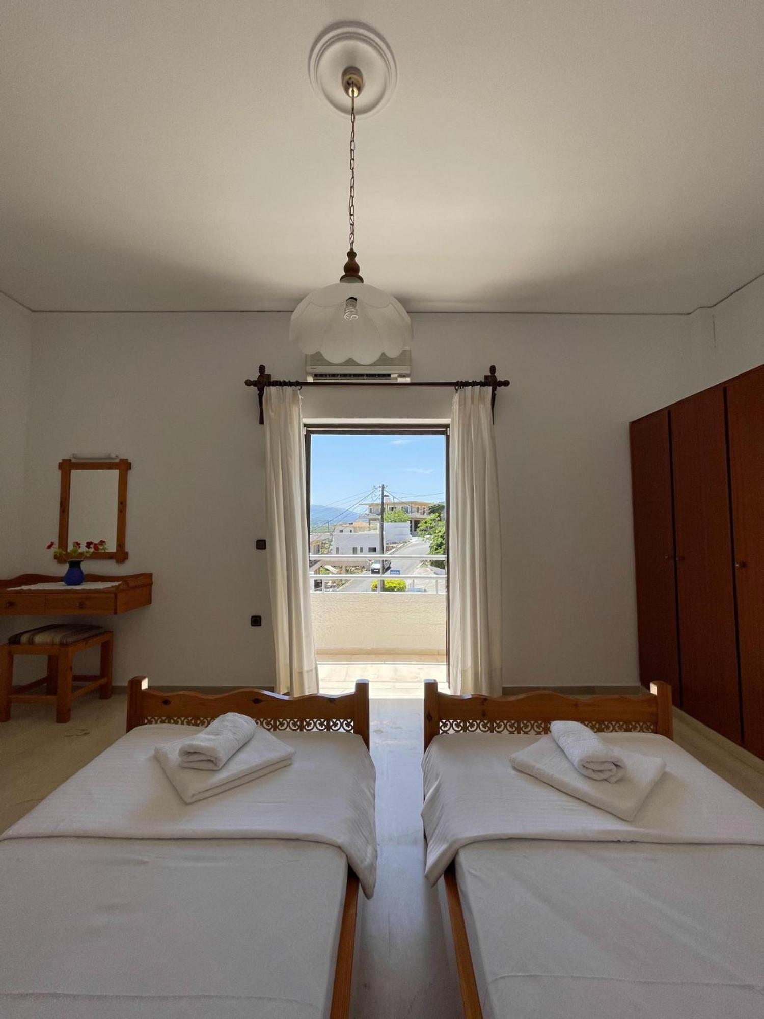 Aeolos Apartments Kolimvarion Bagian luar foto