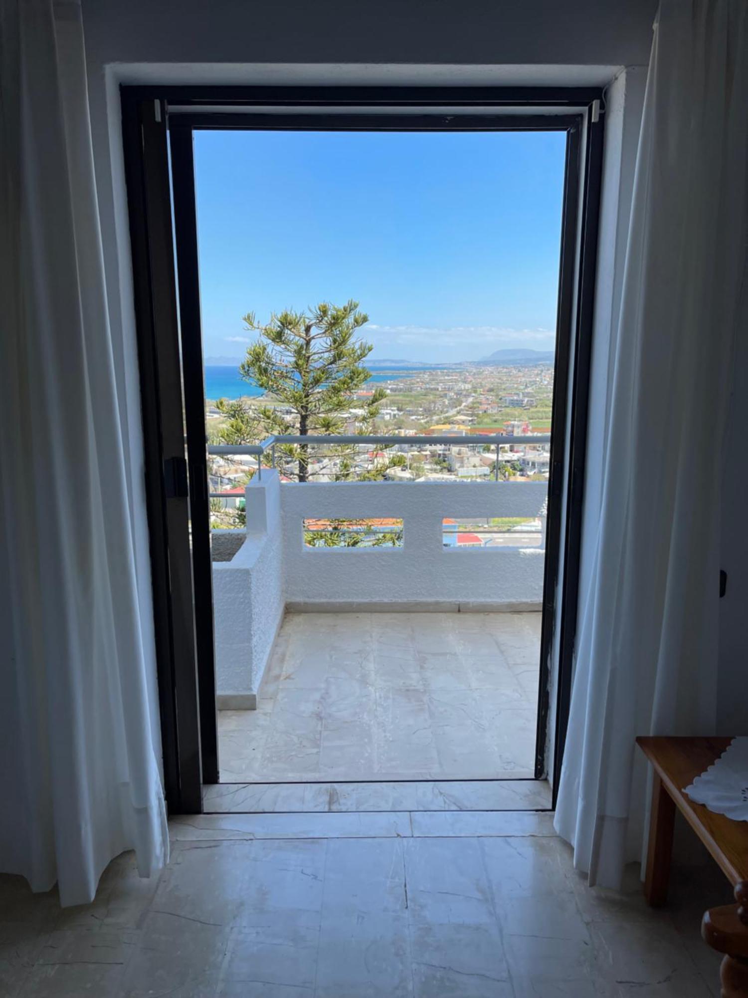 Aeolos Apartments Kolimvarion Bagian luar foto