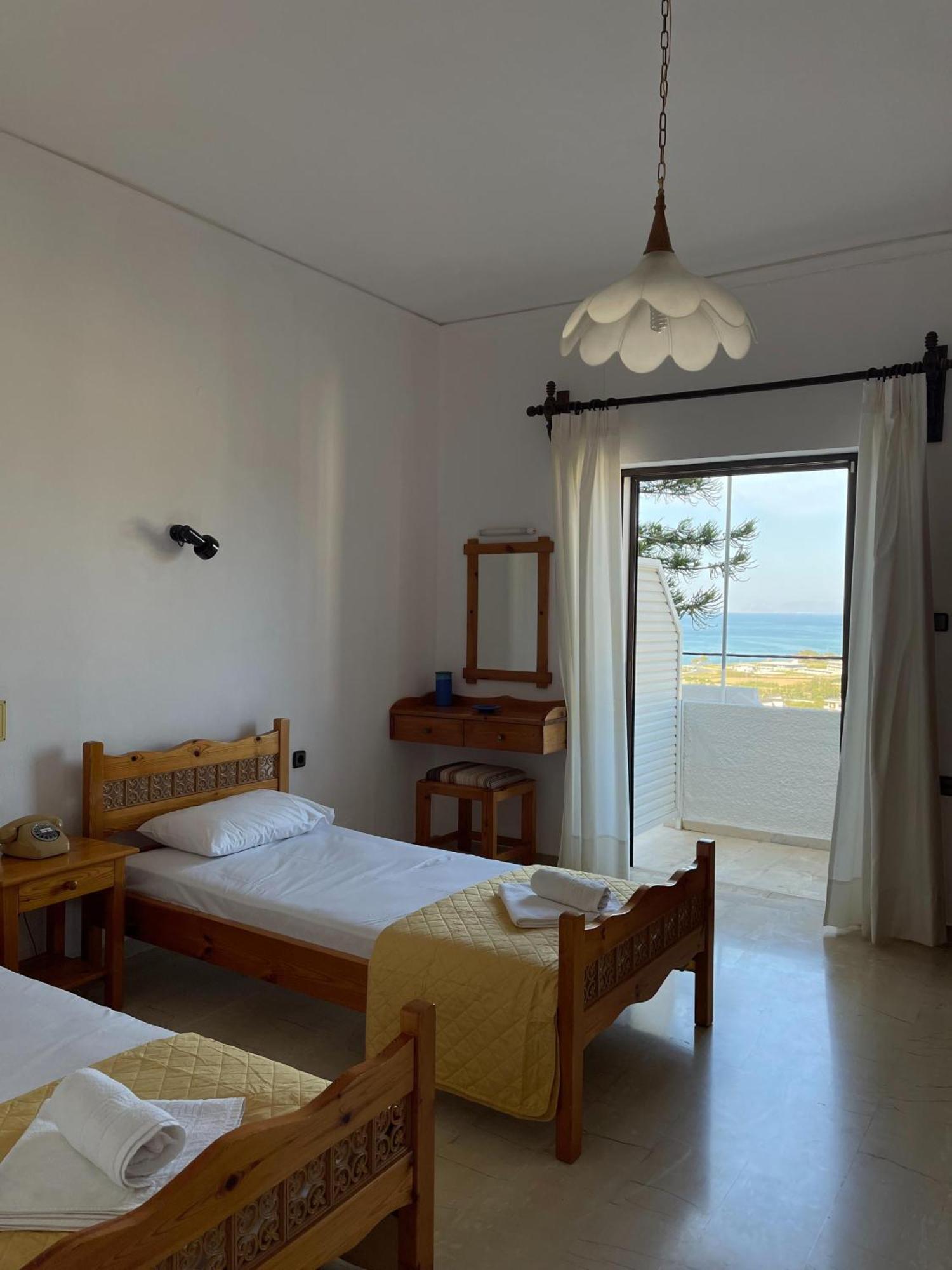 Aeolos Apartments Kolimvarion Bagian luar foto